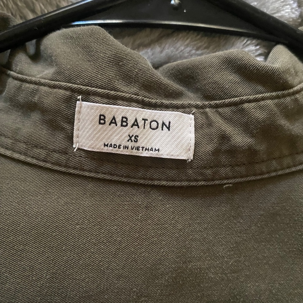 Aritzia Babaton Archive Button Down Dark Olive Xs - image 3
